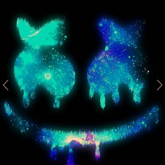 Cloths,shoes,andacsesareis - Picture 3 of 8